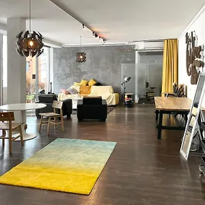 heart-of-gold-hostel-berlin.find-berlin-hotels.com/